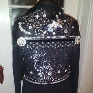 Small show vest